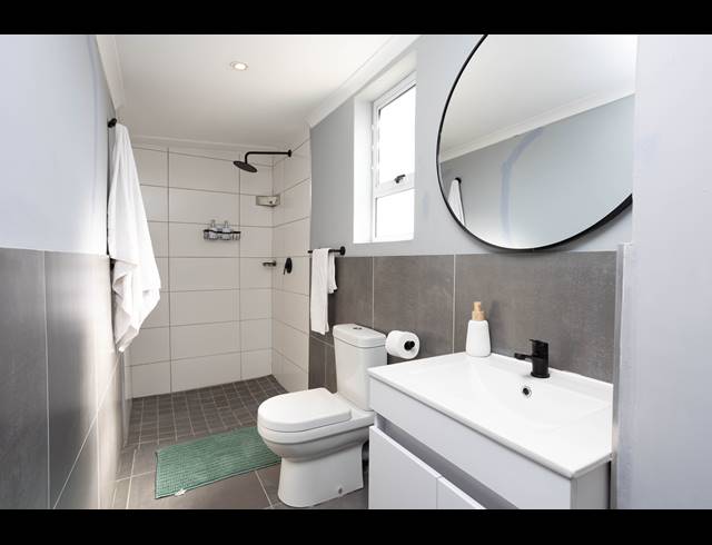 4 BEDROOM HOUSE TO LET IN OBSERVATORY